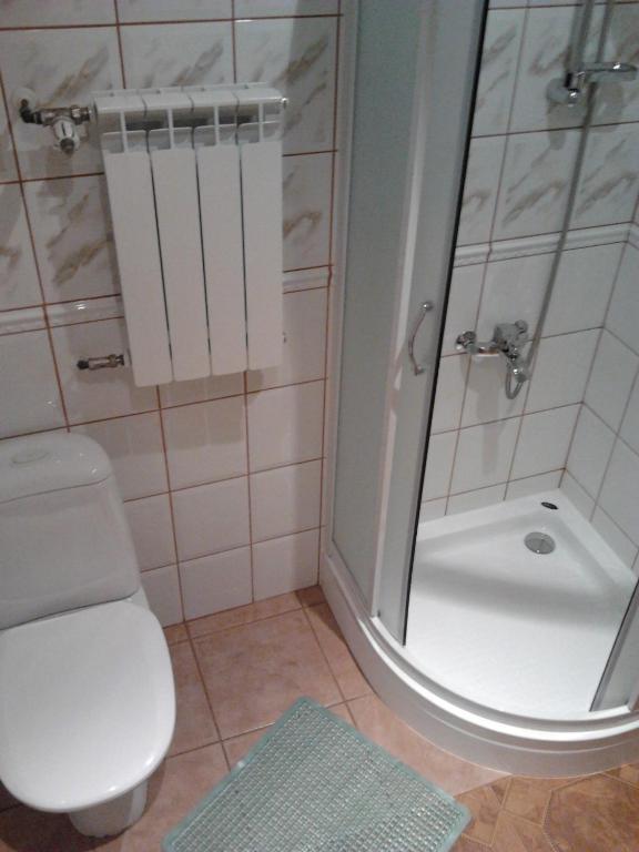 Urusel Guesthouse Талин Стая снимка
