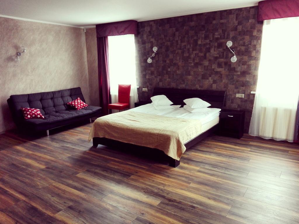 Urusel Guesthouse Талин Екстериор снимка