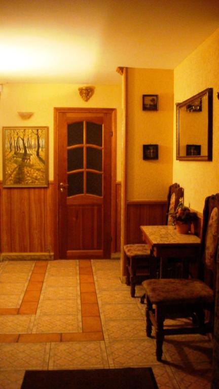 Urusel Guesthouse Талин Екстериор снимка